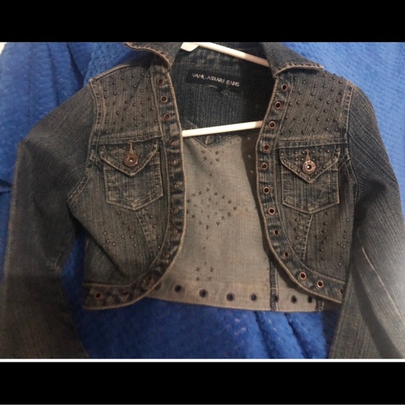 Two jackets. - Picture 4 of 7